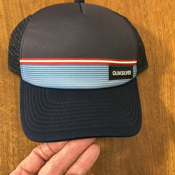 Quicksilver Youth Cap Adjustable Fit - Picture 1 of 4